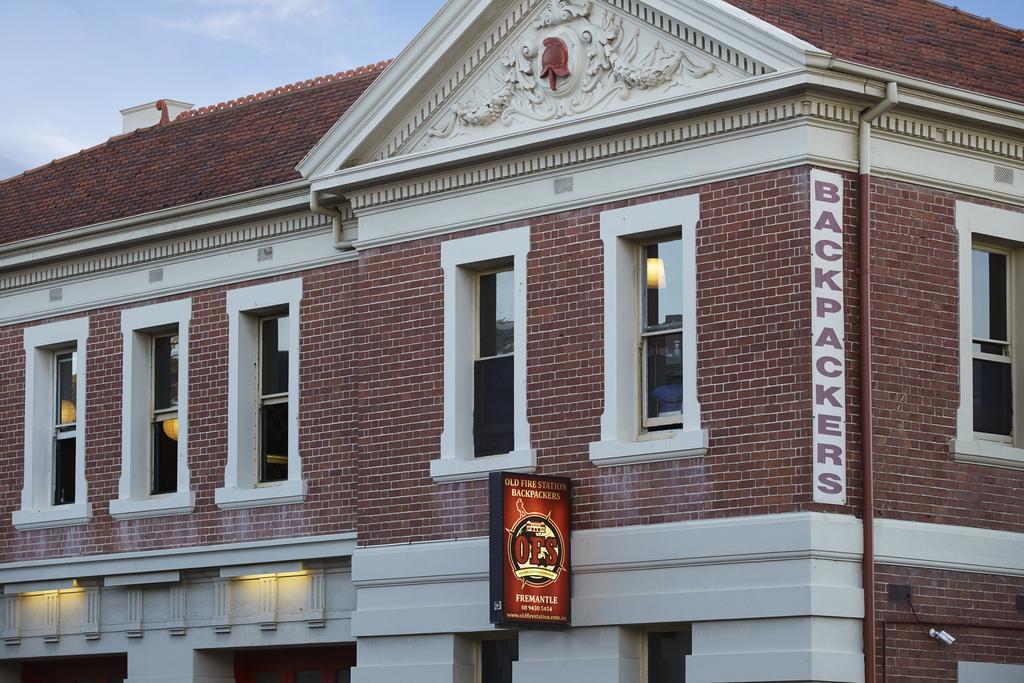 Old Fire Station Backpackers Hostel Пърт Екстериор снимка