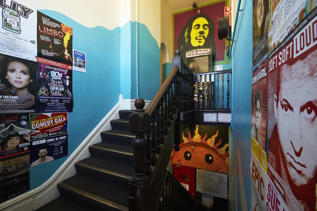 Old Fire Station Backpackers Hostel Пърт Екстериор снимка