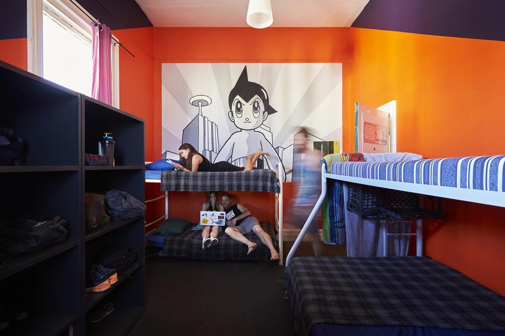 Old Fire Station Backpackers Hostel Пърт Екстериор снимка